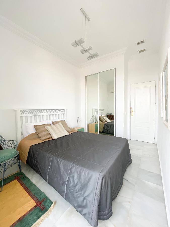 Modern Three-Level Apartment Near The Sea بينالماذينا المظهر الخارجي الصورة
